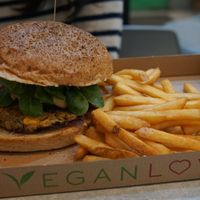 Jucy Lucy at Vegan Love in Budapest