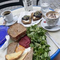 Plato Vegetariano y Desayuna 1  at Desayuneria in Conil De La Frontera