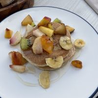 Vegan pancakes with fruit & agave  at Desayuneria in Conil De La Frontera