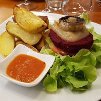 Naked burger at Eqvita in 