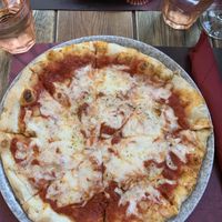 Margherita pizza 😍😍  at Rifugio Romano in Rome