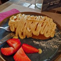 Barchetta con crema diplomatica, miele vegano e bagna al marsala at Rifugio Romano in Rome