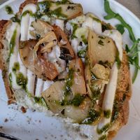 Vegan gorgonzola + wild mushrooms at Rifugio Romano in Rome