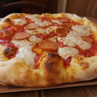 La Diavola Vegan del Rifugio. I know it looks good, but cheese & meat alternative are disappointing at Rifugio Romano in Rome