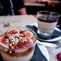 cheese cake with figs and panna cotta with caramel at Rifugio Romano in Rome