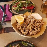 Moscardini and bruschettone at Rifugio Romano in Rome