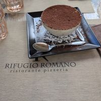 Tiramisú at Rifugio Romano in Rome
