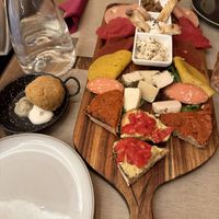 tagliere  at Rifugio Romano in Rome