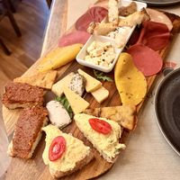 Vorspeisenplatte - Klare Empfehlung   at Rifugio Romano in Rome