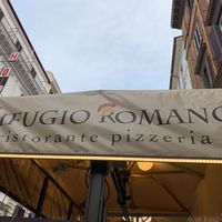 Their little “gladiator helmet” Rs are charming and everywhere at Rifugio Romano in Rome