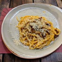 Pasta carbanara with seitan at Rifugio Romano in Rome