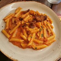 Pasta con salsa de vozka at Rifugio Romano in Rome