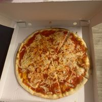 margherita vegano at Rifugio Romano in Rome