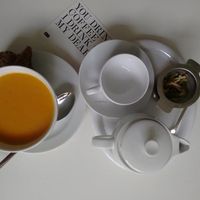 Tea and vegan carrot and ginger soup! at Suesser WOLZ in Berlin