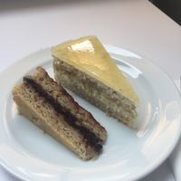 rum & lemon cake at Suesser WOLZ in Berlin