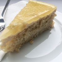 lemon cream cake at Suesser WOLZ in Berlin