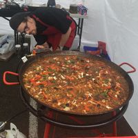 Pealla chef at tue market at Paella del Zorro in Salem