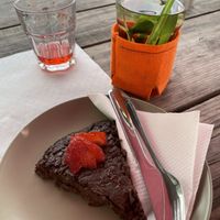 Sweet potato cacao cake & fresh lemongrass tea   at Agua no Bico in Lisbon