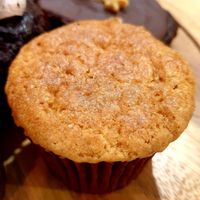 vanilla muffin at DalYang - Sweet Kitten 달냥 in Seoul