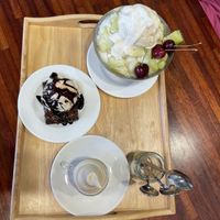 Melon bingsu, brownie, and soft serve  at DalYang - Sweet Kitten 달냥 in Seoul