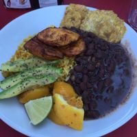 portland bowl at El Cubo de Cuba in Portland