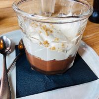 Chocomousse met vegan slagroom (helaas al en hap genomen vóór de foto 🤣)  at Zilte Zoen in Schoorl