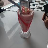 Strawberry shake at Comet 984 in Playa Del Carmen