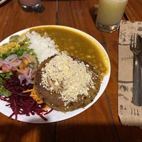 PF pop com hambúrguer de acarajé   at Cravo e Canela in Alto Paraiso