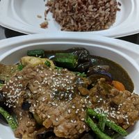 Delicious black pepper pork at Vege Pot 素砂煲 in Central Singapore