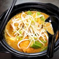 I ordered the Penang Curry Mee with coconut milk and tasted great at Vege Pot 素砂煲 in Central Singapore