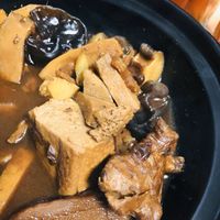 5 spice tofu and various mushroom clay pot at Vege Pot 素砂煲 in Central Singapore