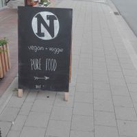 Pure food sign at Noordoever in Leuven