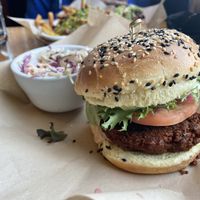 Delicious burger at Oak House in Newmarket