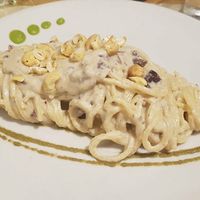 Spaghetti con crema di anacardi at Vitto Pitagorico in Naples