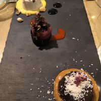 Tris di dolci at Vitto Pitagorico in Naples