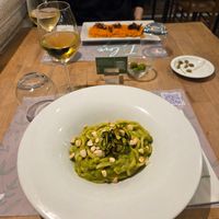 Zucchini pasta and pumpkin raviolis at Vitto Pitagorico in Naples