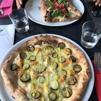 Theoremo&serenella vegan pizza at Vitto Pitagorico in Naples