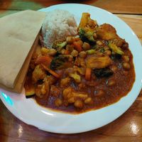 Vegan Thai curry at Los Amigos in Flores
