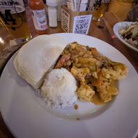 Thai curry at Los Amigos in Flores