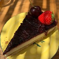 Cheesecake at Ou Bien Encore in Geneva