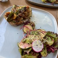 Vegan tartine with salad at Ou Bien Encore in Geneva