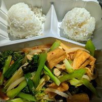 Spicy cashew tofu at Tara Thai in Sedona