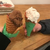 Chocolate and Rose ice cream at Si Gela in Krakow