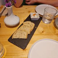 Homemade bread with garlic Aeoli at Estudio Vegetariano in Lagos