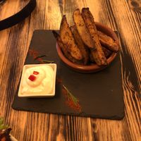Patatas al horno con Veganesa  at Estudio Vegetariano in Lagos