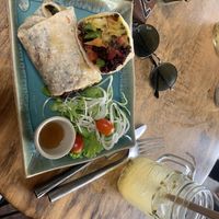 Sehr lecker! Gemüse, schwarzer Reis und Mangosauce   at Coconut Monkey in Koh Tao