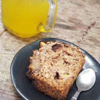 Vegan chocolate banana bread and a passion fruit kombucha at Coconut Monkey in Koh Tao