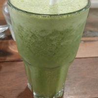 Spinach juice at Positive Deli - Rue de Satory in Versailles