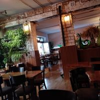 Spacious, most people were sitting outside at Anh Dao in Berlin