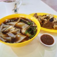 Kway Chap (broad flat rice noodles) at Just Greens 綠青青 - FernVale in Northeast Singapore